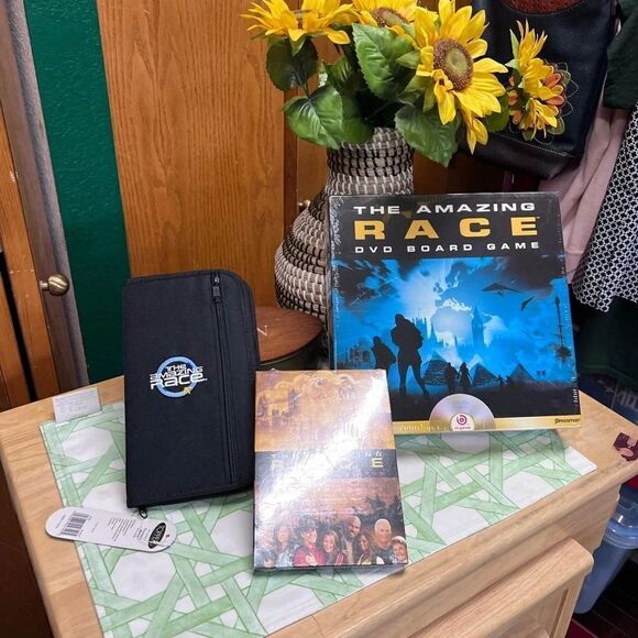 NWT The Amazing Race DVD Board Game Bundle, DVD Storage Case & 7th Season #MOYC - Picture 4 of 6